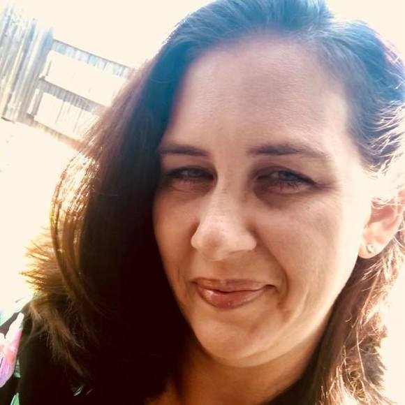 Meet your Posher, Christine - Picture 1 of 1